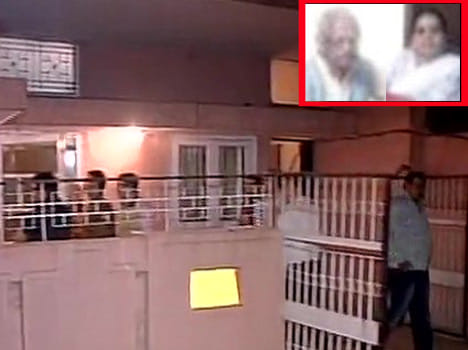 he elderly couple had not instructed the grill in the courtyard.