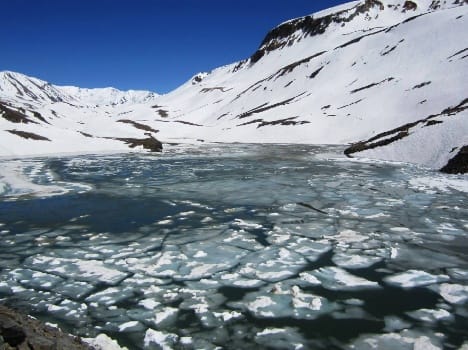 Mercury dips himachal lakes begin to freeze.