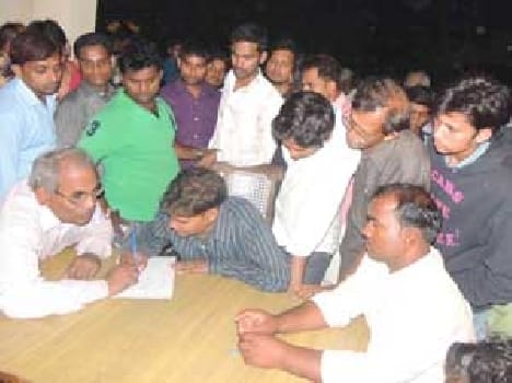 Two young men killed in road accidents , Ruckus