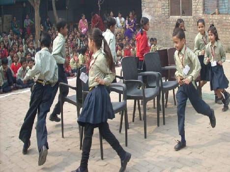 Jawaharlal Nehru remembered by children on Children's Day
