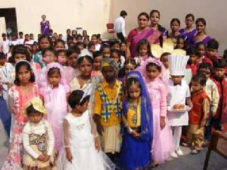 The mind tells the fancy dress competition