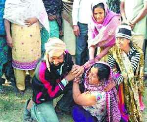 murder of foreign return man, naked body found