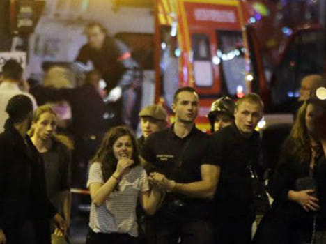 Paris people ready to help each other in all possible ways