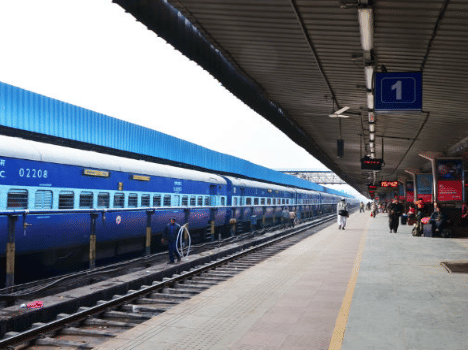 The big record earnings railways built on Chhath Puja.