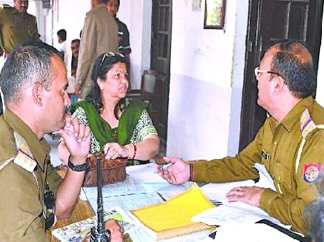 Tempo car collides with Tejeshhwari quit BJP