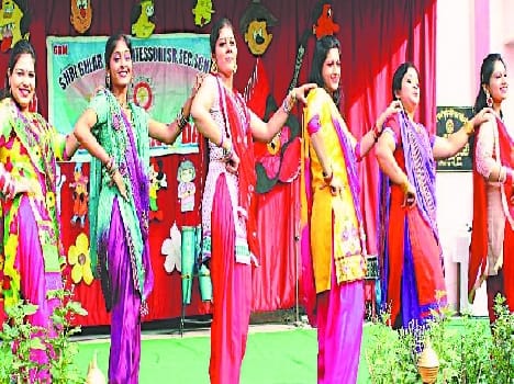 Schools , colleges and teachers in institutions Children's Day