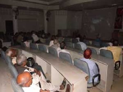 " Whether the spot Mohan Joshi ' end of the film