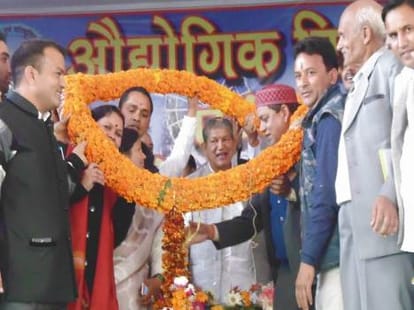 harish rawat said, we will stop migration in four years.