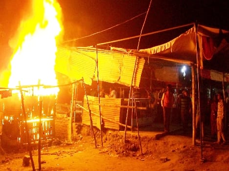 A fire in kiosks Loss of thousands