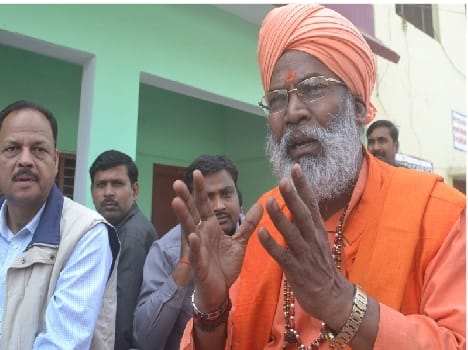 Sakshi Maharaj hit back at Azam Khan