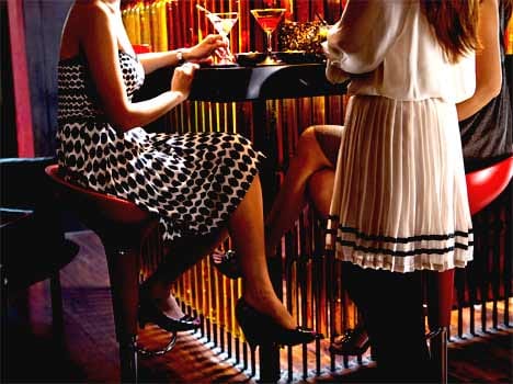bar girl files FIR against cop who demanded sexual favours from him