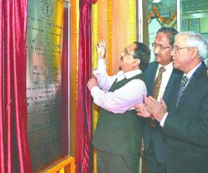 jp nadda inaugrates chemist shop at aiims where you could get cheap cancer medicine