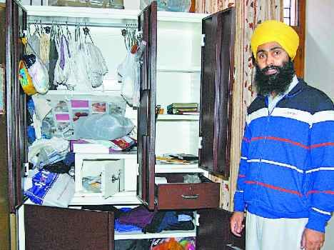 robbery in mohali house