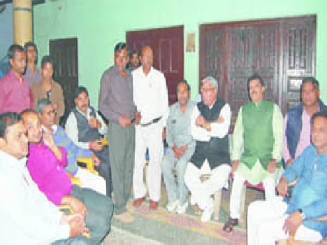 communal disturbance in meerut