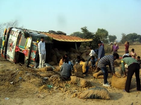 Reflex truck full of potatoes
