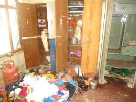 Home accessories and jewelery looted by miscreants