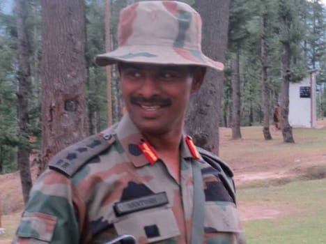 colonel santosh mahadik martyred in gun-battle with terrorists  in kupwara