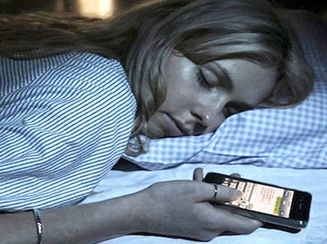 effects of using phone before sleep