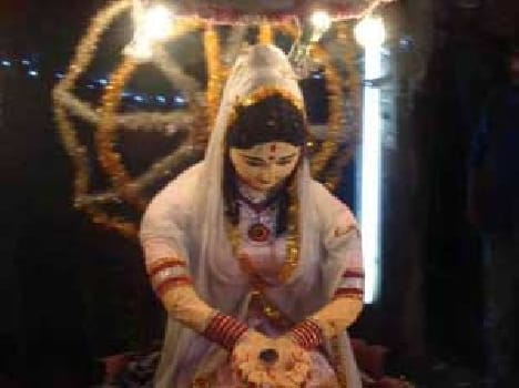 When pilgrims descended in Khamaria infant Bharat Solder