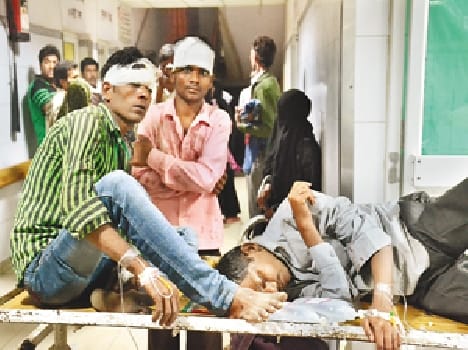 Two killed in accident , 14 injured