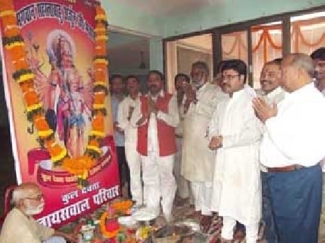 Arjuna worshiped Shstrabahu