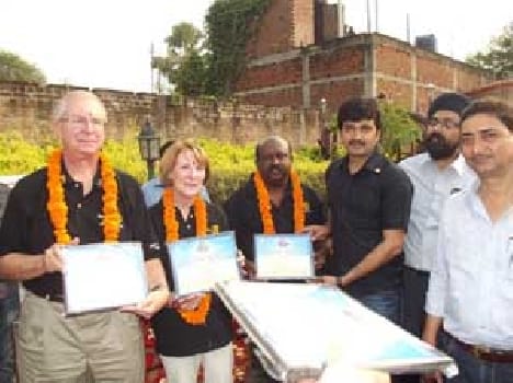 He expressed his commitment to the Rotary Club of illiteracy