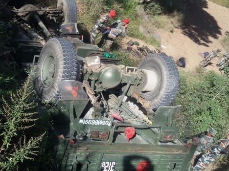 army vehicle fell into the ditch at udhampur