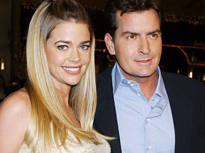 charlie sheen accepted to be HIV positive on a live show