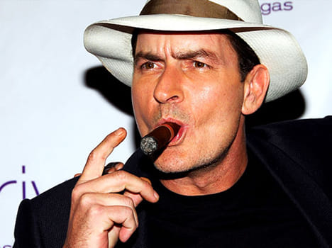 charlie sheen accepted to be HIV positive on a live show