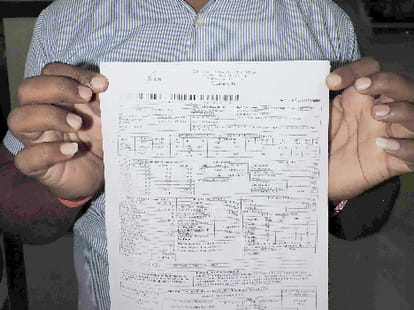 A CFL and fan bill 77 crore 89 lakh 57 thousand 422 rupees. 