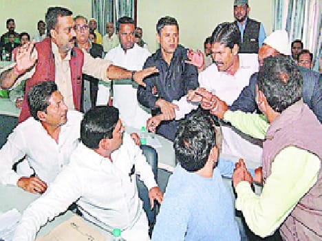 Municipalities board meeting furore