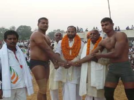 Sushma defeated to Pramila in wrestling 