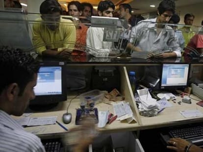 cibil score use to give loan to someone