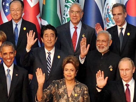 ISIS and Conflicts of interest between the powerful countries 