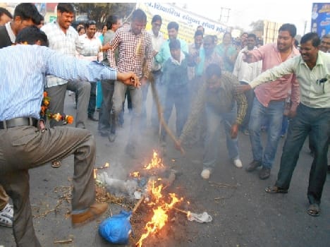 Shicshamitron blew effigy of the Accounting Officer