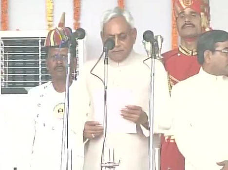 nitish kumar's oath cermony live