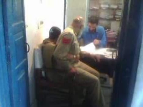 munshi caught in a compromising position with lady constable in budhal police station