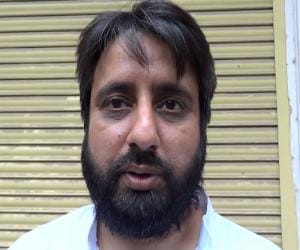 crooks attempt to murder aap mla amanatullah khan