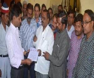 HRTC employees stage protest over not resolving pending demands