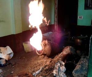 fire burns crockrey showroom.