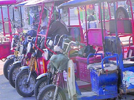 Non-registered e-rickshaws will be out of town