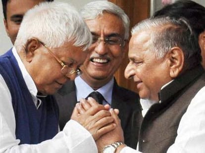 why political leaders are not there in birthday party of mulayam