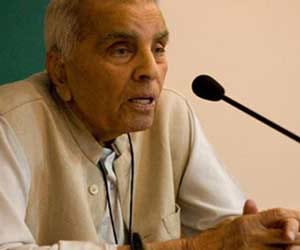 rajinder sachar said 95 percent beaf trader are hindu