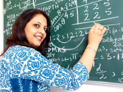 guest teachers alleges kejriwal government to break promise