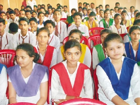 The performance of singing and intelligence skills