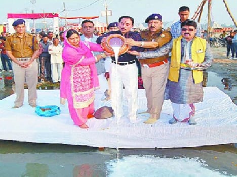 Har Har Gange reverberates today