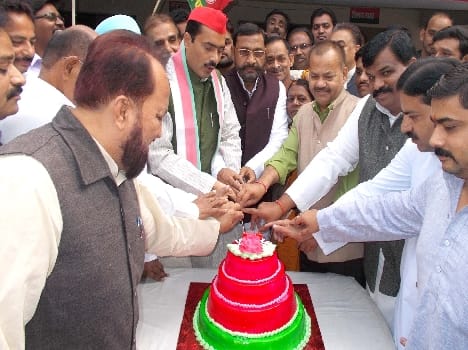 Spaiyon celebrated the birthday of SP chief