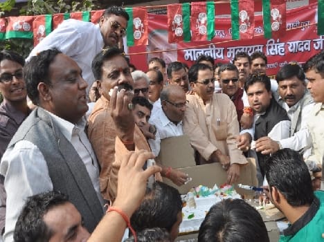 mulayam singh yadav's birthday celebration