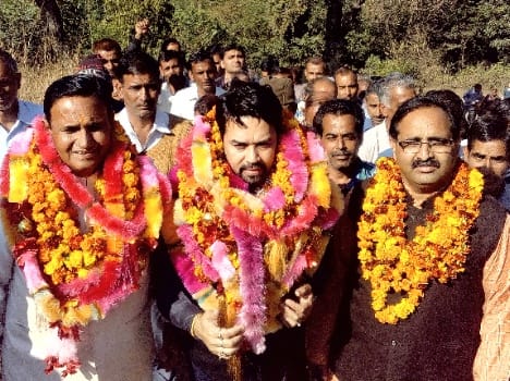 Anurag Thakur hit out at Congress.