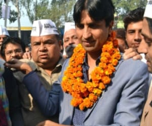 kumar vishvash got big offer from big boss.
